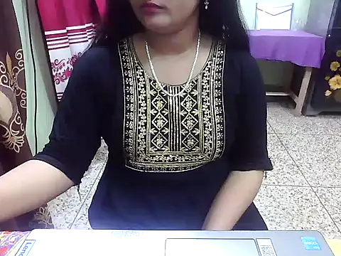 Snapshot of LovelyRose69 chatting on October 5, 2:04 pm LovelyRose69 online show from October 5, 2:04 pm