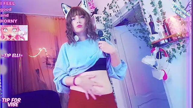 Snapshot of Toxic_Ellies chatting on December 13, 1:01 pm Toxic Ellies online show from December 13, 1:01 pm