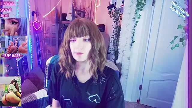 Snapshot of Toxic_Ellies chatting on December 20, 4:46 pm Toxic Ellies online show from December 20, 4:46 pm