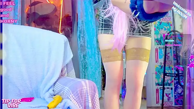 Snapshot of Toxic_Ellies chatting on January 12, 2:52 pm Toxic Ellies online show from January 12, 2:52 pm