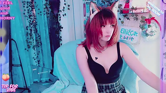 Snapshot of Toxic_Ellies chatting on January 25, 9:36 am Toxic Ellies online show from January 25, 9:36 am