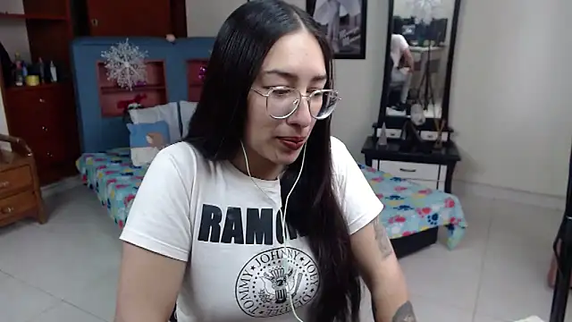 jeyloveebony online show from December 9, 2:06 pm