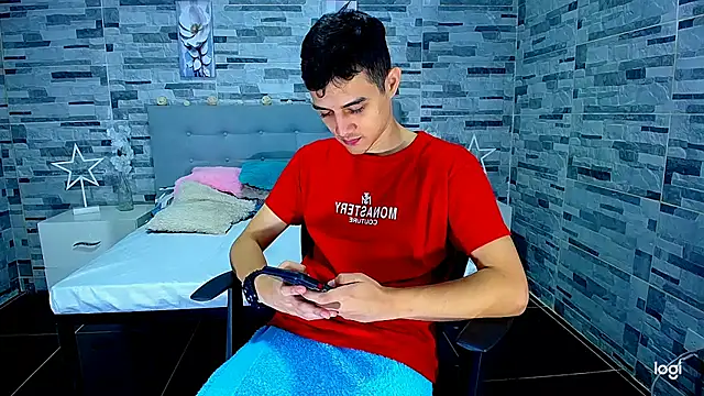 ADAM HOT online show from September 15, 9:04 pm