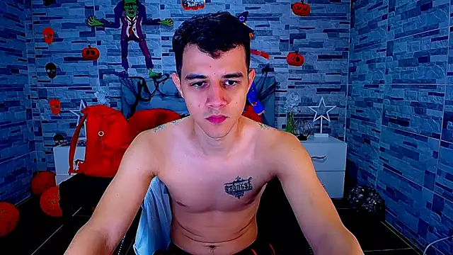 ADAM HOT online show from October 22, 9:36 pm