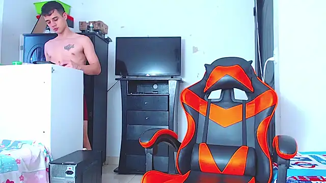 ADAM HOT online show from January 9, 10:33 pm