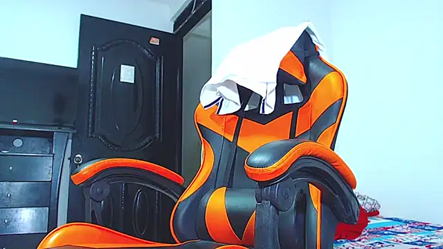 ADAM HOT online show from February 7, 11:41 pm