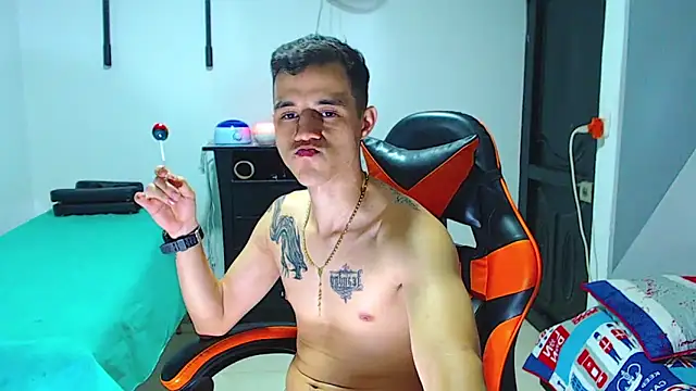 ADAM HOT online show from May 31, 11:17 pm