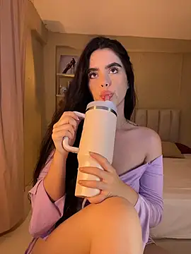 Mavi Coless online show from November 6, 2:01 am