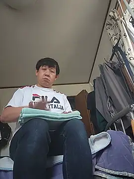 Snapshot of 07YUKIO chatting on May 31, 8:10 am 07YUKIO online show from May 31, 8:10 am