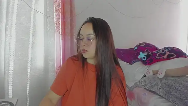 HARLEYNAPIER online show from May 30, 2:58 pm