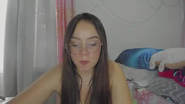 HARLEYNAPIER online show from June 2, 9:50 pm