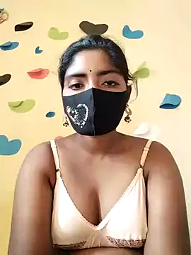 Snapshot of Lina-Rose chatting on February 28, 5:37 am Lina-Rose online show from February 28, 5:37 am