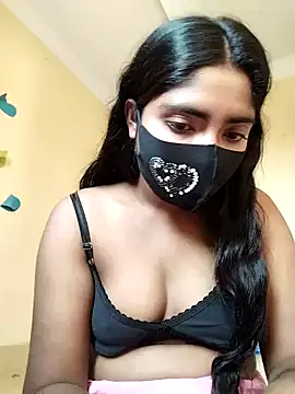 Snapshot of Lina-Rose chatting on March 6, 9:47 am Lina-Rose online show from March 6, 9:47 am