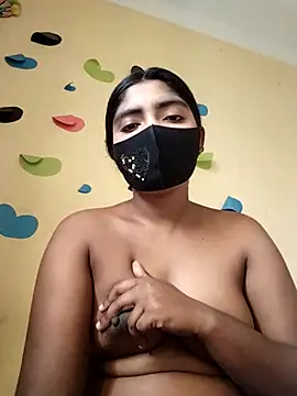 Snapshot of Lina-Rose chatting on March 21, 3:44 am Lina-Rose online show from March 21, 3:44 am