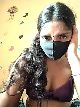 Snapshot of Lina-Rose chatting on September 17, 8:05 am Lina-Rose online show from September 17, 8:05 am