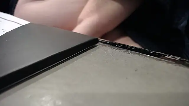 TinyTraps online show from January 24, 11:23 pm