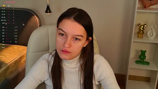 Snapshot of Alice__grace chatting on January 31, 9:26 pm Alice  grace online show from January 31, 9:26 pm