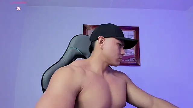 Snapshot of RoyConstance chatting on February 12, 3:45 am RoyConstance online show from February 12, 3:45 am