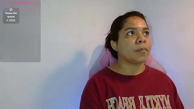 yulissa18 online show from March 17, 3:33 am