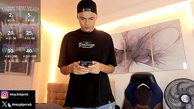 soyander03  online show from January 6, 7:56 am