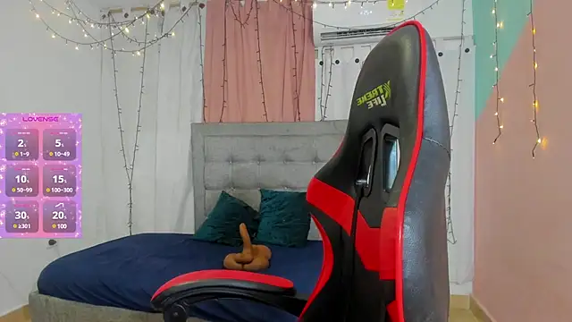 valentina 0  online show from February 4, 3:44 am