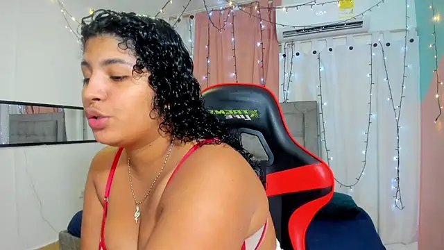 valentina 0  online show from February 6, 3:37 am