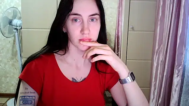 Snapshot of MilanaXBeauty chatting on January 16, 7:49 am MilanaXBeauty online show from January 16, 7:49 am