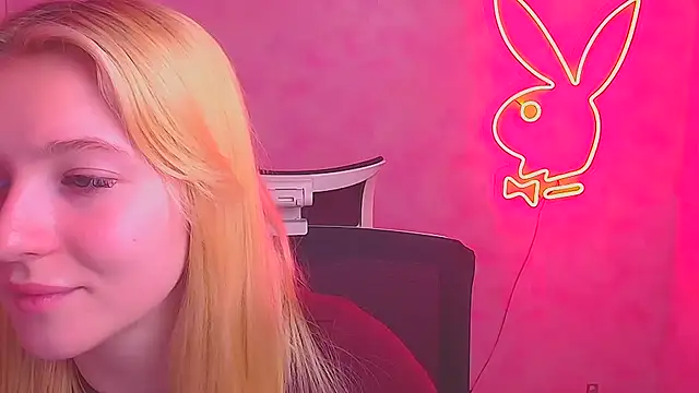 Milka kiss  online show from February 24, 3:53 pm