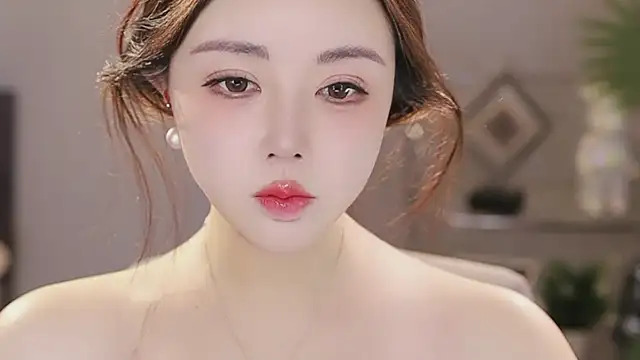 Qiaoqiao  online show from January 10, 4:09 pm