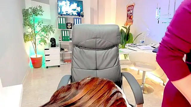 Snapshot of Butterflyblue_dream chatting on January 13, 5:33 pm Butterflyblue dream online show from January 13, 5:33 pm