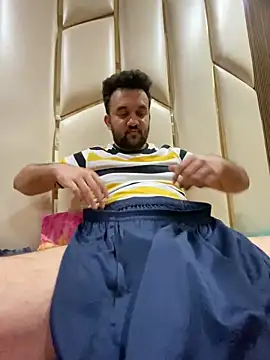 Snapshot of BengaliBabu_Rohan chatting on December 28, 6:50 pm BengaliBabu Rohan online show from December 28, 6:50 pm