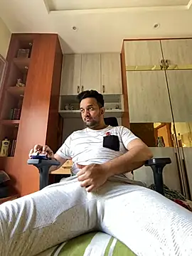 Snapshot of BengaliBabu_Rohan chatting on February 28, 5:48 am BengaliBabu Rohan online show from February 28, 5:48 am