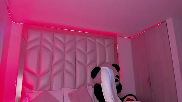 AlhanaRose online show from January 30, 5:52 am