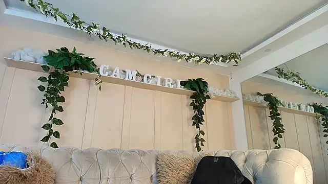 flavia cruz online show from May 28, 12:24 pm