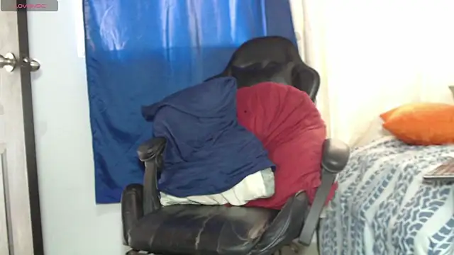 tizziano castillo  online show from March 15, 7:48 pm