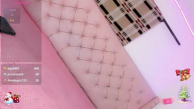 Snapshot of Danielysvalen chatting on December 12, 4:15 am Danielysvalen online show from December 12, 4:15 am