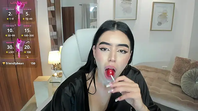 Snapshot of zoee_jackson chatting on January 7, 10:08 pm zoee jackson online show from January 7, 10:08 pm