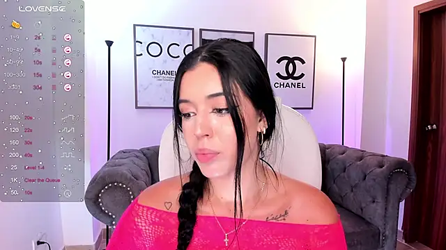Snapshot of zoee_jackson chatting on February 11, 7:05 pm zoee jackson online show from February 11, 7:05 pm