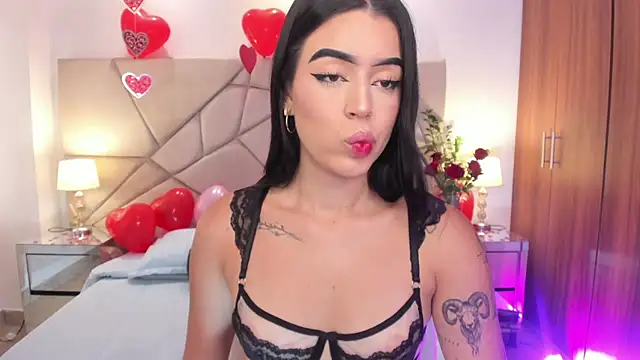 Snapshot of zoee_jackson chatting on February 15, 6:55 pm zoee jackson online show from February 15, 6:55 pm
