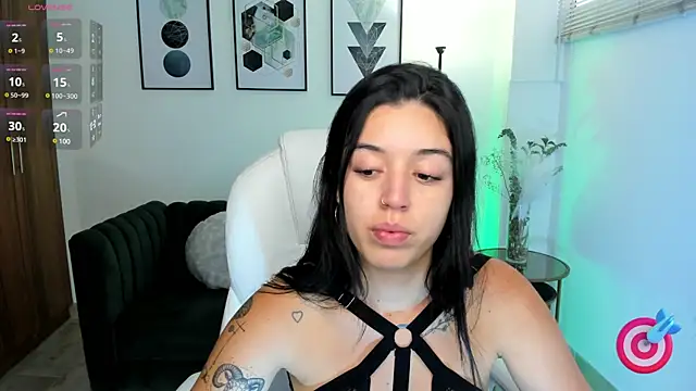 Snapshot of zoee_jackson chatting on March 13, 7:50 pm zoee jackson online show from March 13, 7:50 pm