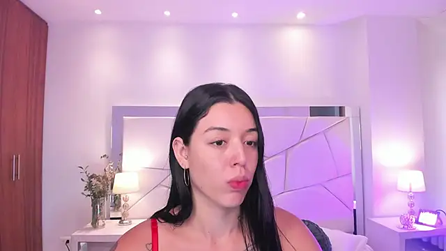 Snapshot of zoee_jackson chatting on March 17, 7:15 pm zoee jackson online show from March 17, 7:15 pm