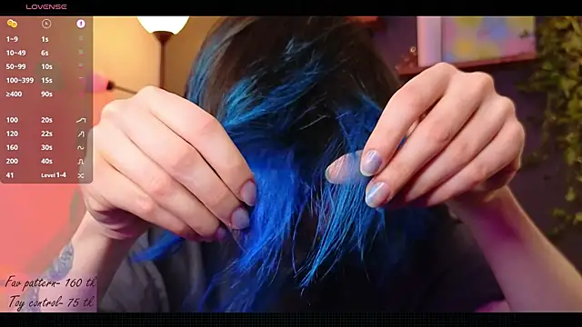 alicekiit online show from December 8, 5:55 pm