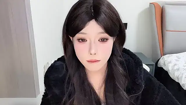 Snapshot of Q-ing chatting on February 22, 7:47 pm Q-ing online show from February 22, 7:47 pm