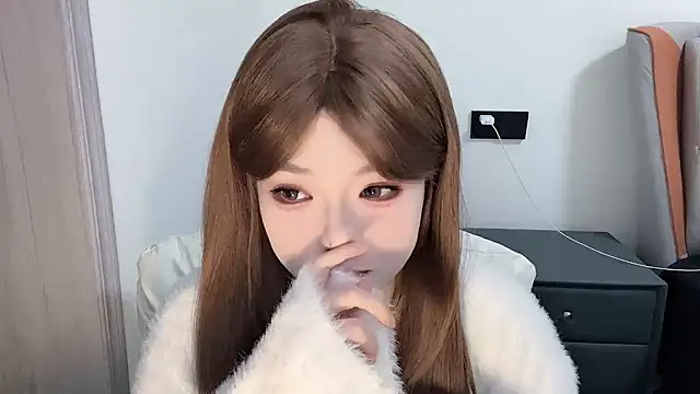 Snapshot of Q-ing chatting on February 25, 3:05 pm Q-ing online show from February 25, 3:05 pm