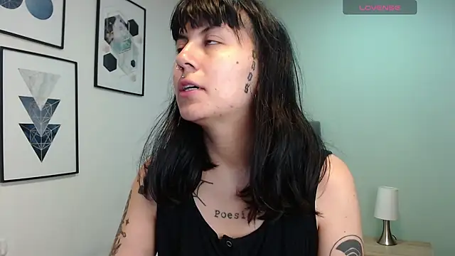 Snapshot of amy_adams1 chatting on May 7, 4:29 am amy adams1 online show from May 7, 4:29 am