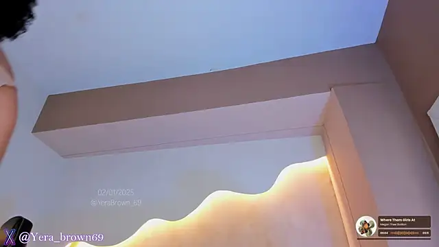 yerabrown69 online show from January 2, 12:35 pm