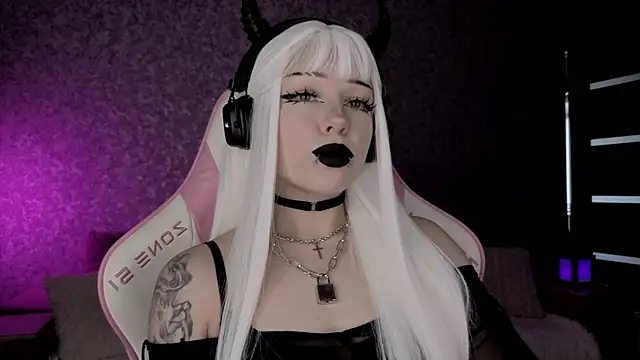 meowceline online show from June 18, 10:30 am