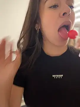 AmmyCollinsW online show from February 6, 5:19 pm