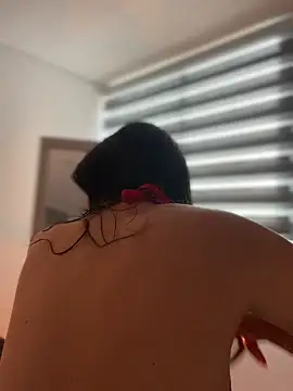 AmmyCollinsW online show from February 14, 8:15 pm