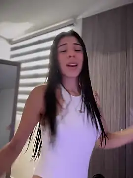 AmmyCollinsW online show from February 18, 7:52 pm